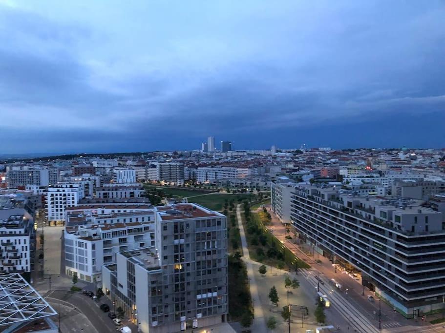 Stunning View Over Vienna In City Center Daire Dış mekan fotoğraf